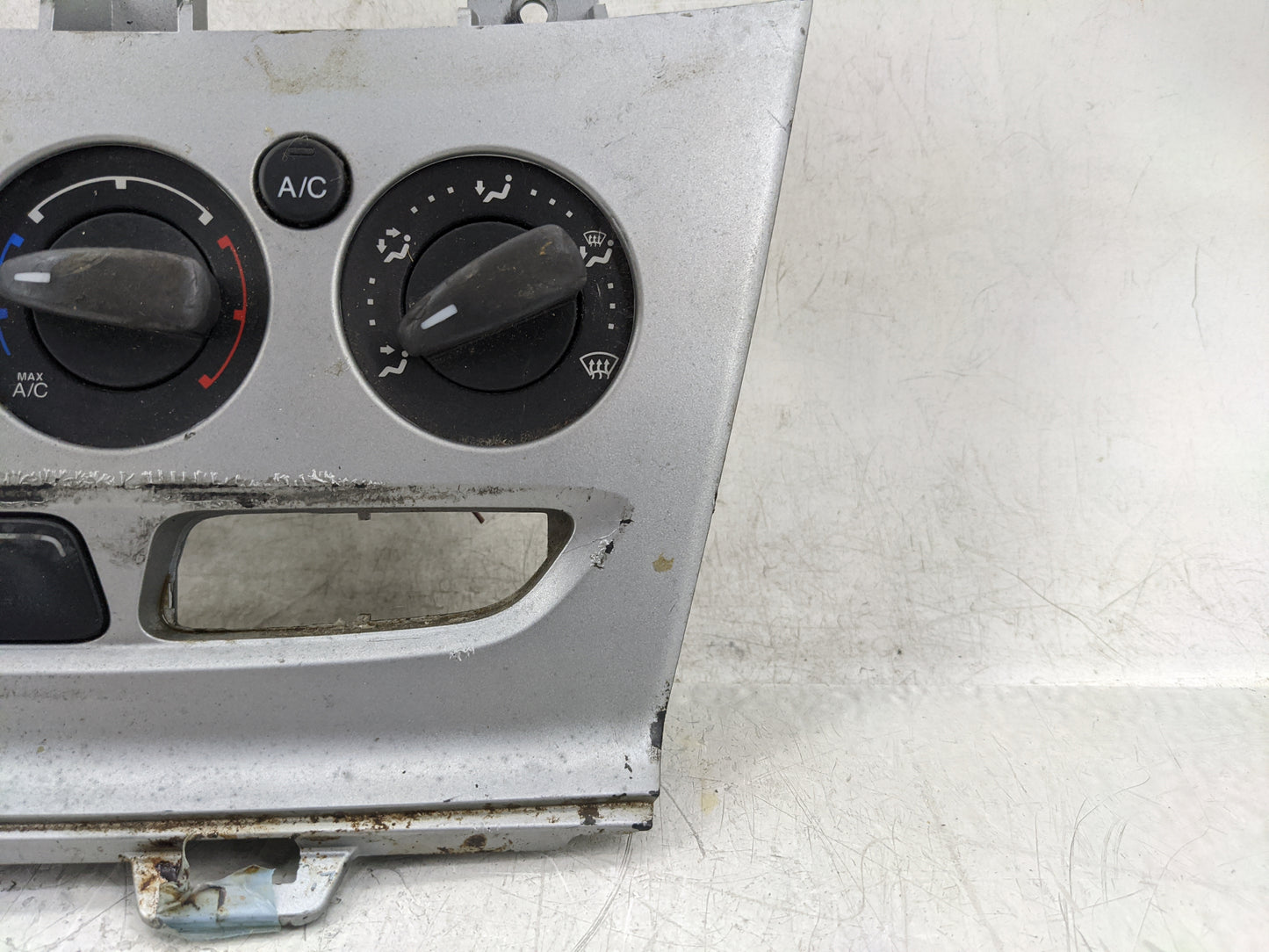 2012 Ford Focus Climate Control Module Temperature AC/Heater Replacement P/N:CM5T-14B418-AA Fits OEM Used Auto Parts - Oemus