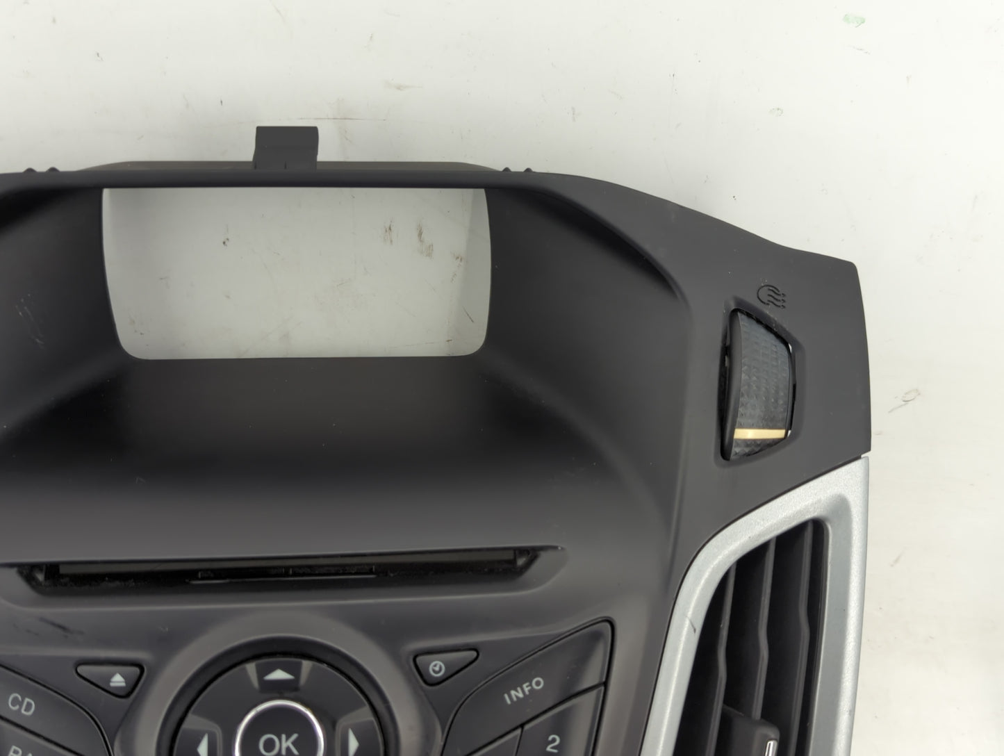 2012-2013 Ford Focus Radio Control Panel - Oemusedautoparts1.com