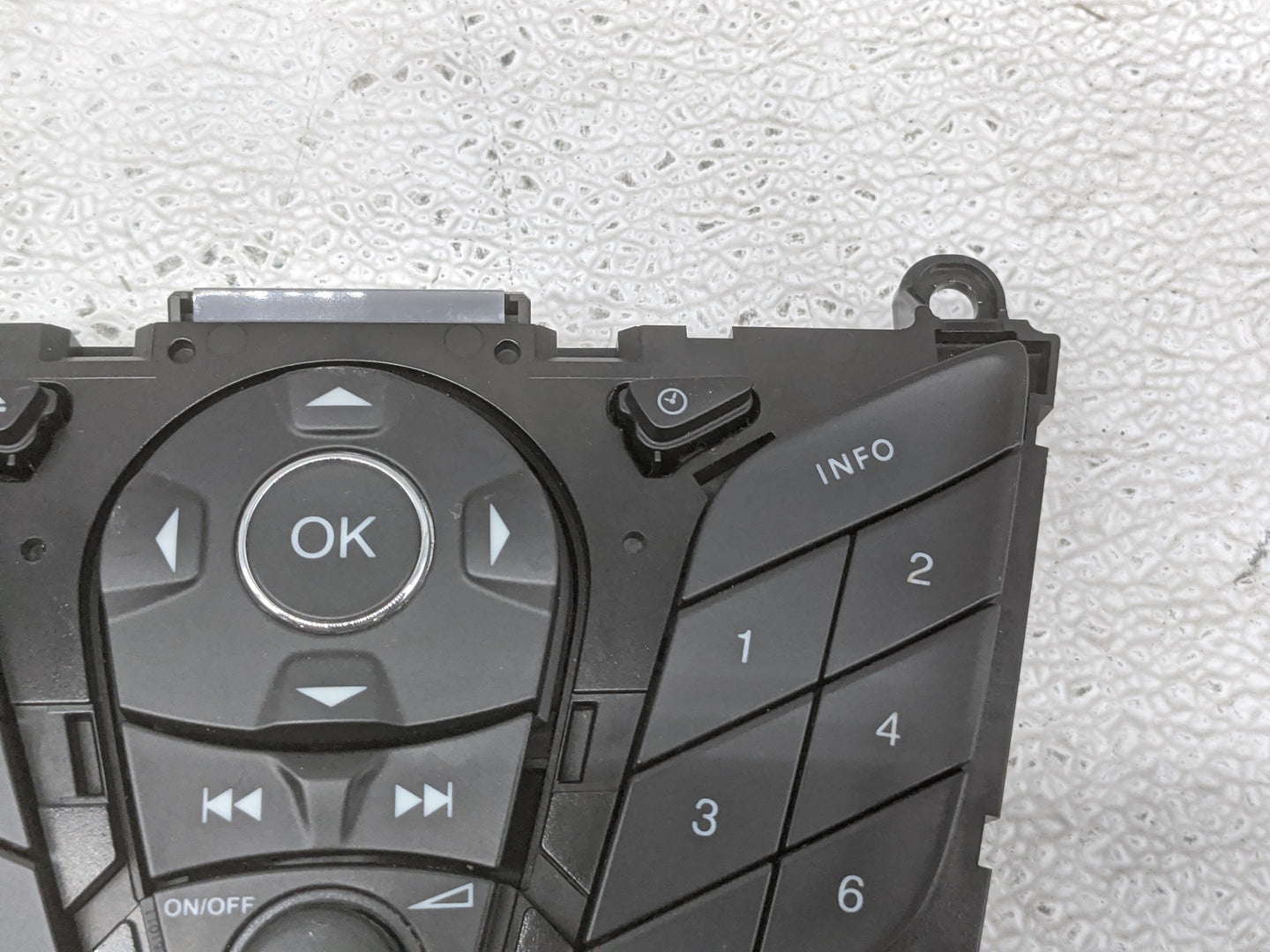2012-2013 Ford Focus Radio Control Panel - Oemusedautoparts1.com