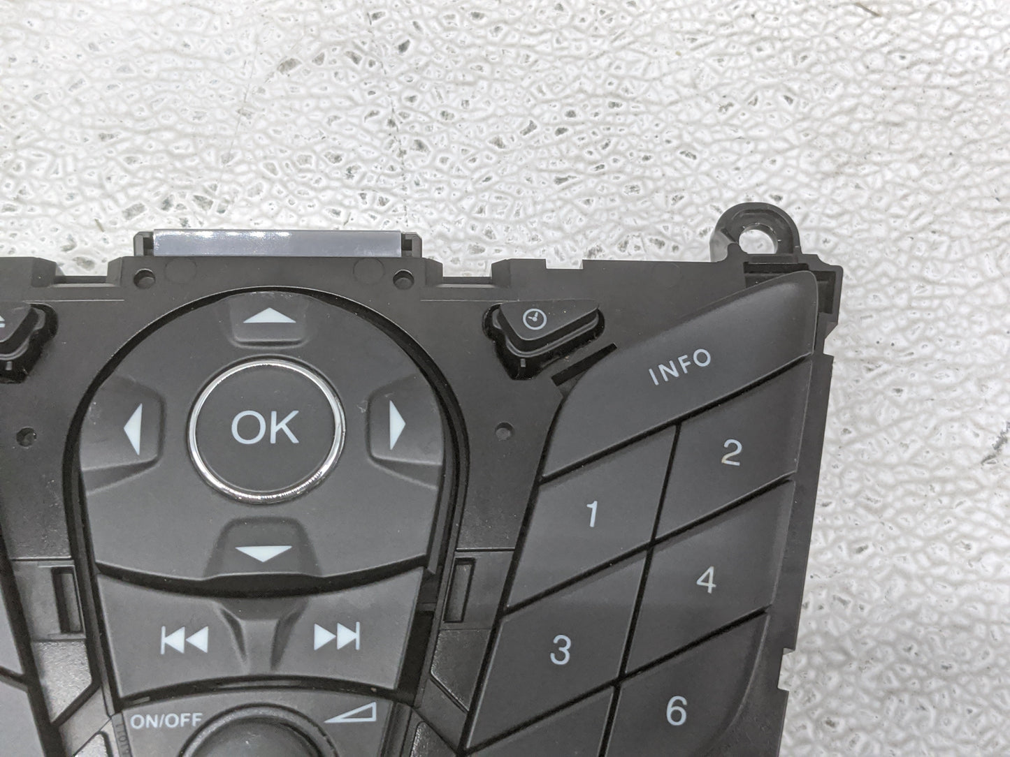 2012-2013 Ford Focus Radio Control Panel - Oemusedautoparts1.com
