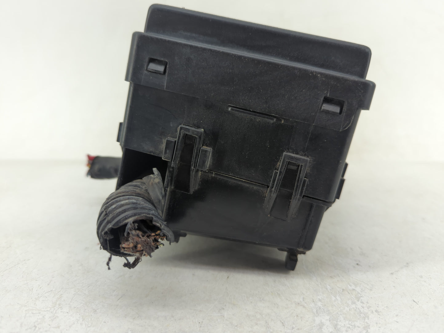 2012-2014 Ford Focus Fusebox Fuse Box Panel Relay Module P/N:AV6T-14A142-AA AV6T-14A067-AB Fits Fits 2012 2013 2014 OEM Used