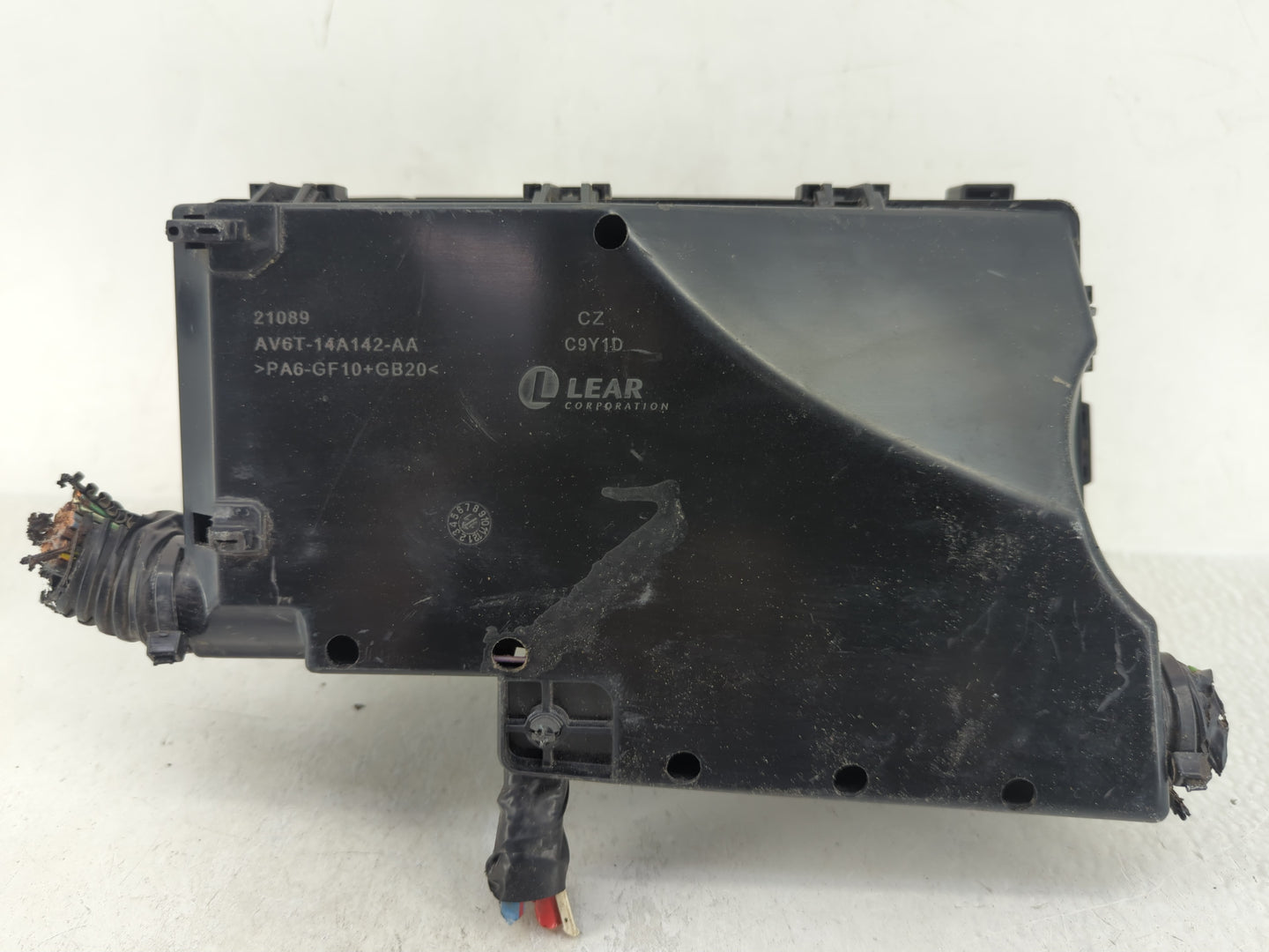 2012-2014 Ford Focus Fusebox Fuse Box Panel Relay Module P/N:AV6T-14A142-AA AV6T-14A067-AB Fits Fits 2012 2013 2014 OEM Used