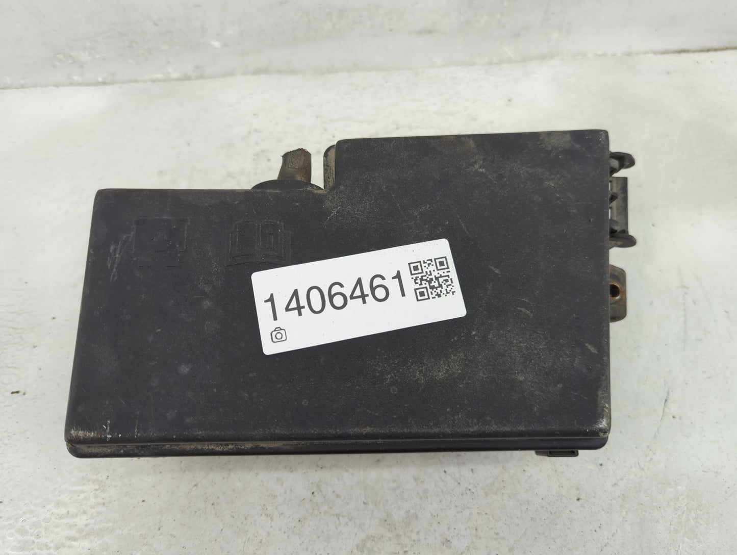 2012-2014 Ford Focus Fusebox Fuse Box Panel Relay Module P/N:AV6T-14A076-AB AV6T-14A142-AB Fits Fits 2012 2013 2014 OEM Used