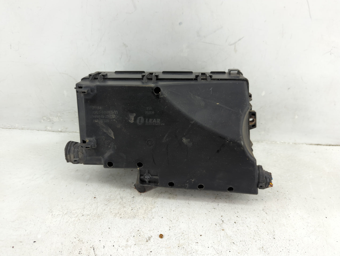 2012-2014 Ford Focus Fusebox Fuse Box Panel Relay Module P/N:AV6T-14A076-AB AV6T-14A142-AB Fits Fits 2012 2013 2014 OEM Used
