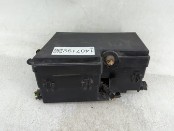 2012-2014 Ford Focus Fusebox Fuse Box Panel Relay Module P/N:AV6T-14A067-AD AV6T-14A142-AB Fits Fits 2012 2013 2014 OEM Used