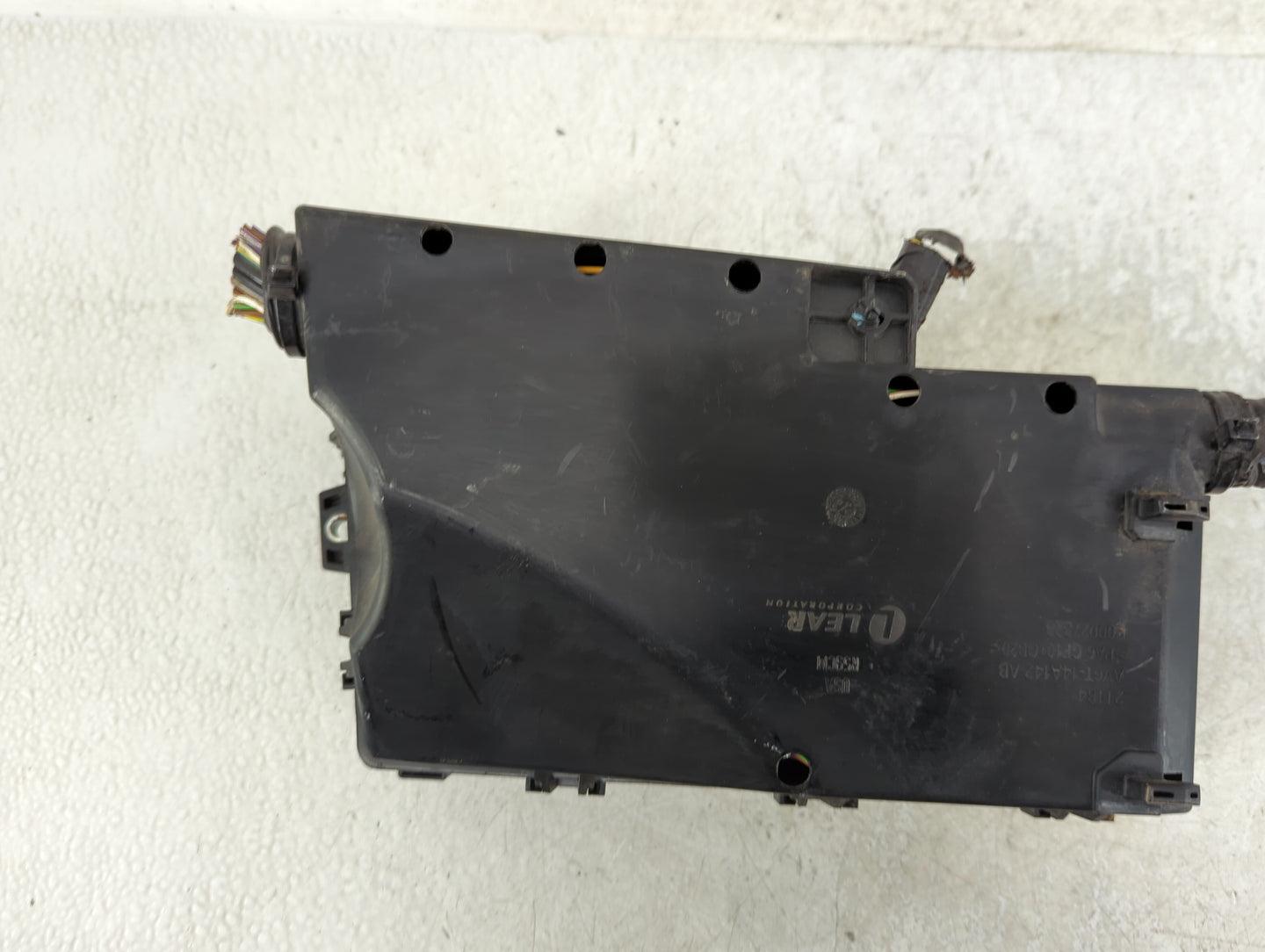 2012-2014 Ford Focus Fusebox Fuse Box Panel Relay Module P/N:AV6T-14A067-AD AV6T-14A142-AB Fits Fits 2012 2013 2014 OEM Used