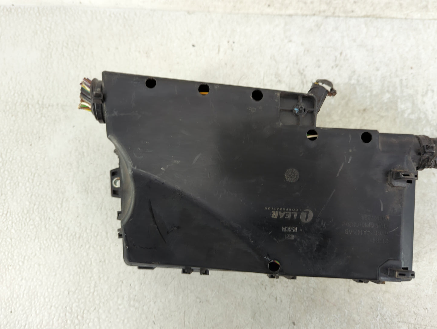 2012-2014 Ford Focus Fusebox Fuse Box Panel Relay Module P/N:AV6T-14A067-AD AV6T-14A142-AB Fits Fits 2012 2013 2014 OEM Used