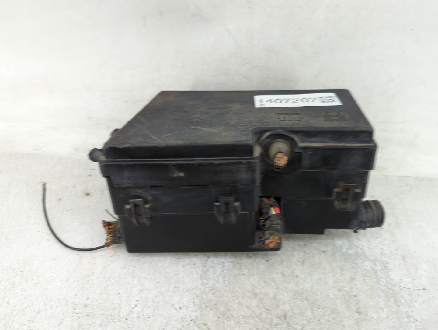 2012-2014 Ford Focus Fusebox Fuse Box Panel Relay Module P/N:AV6T-14A067-AB AV6T-14A142-AB Fits Fits 2012 2013 2014 OEM Used
