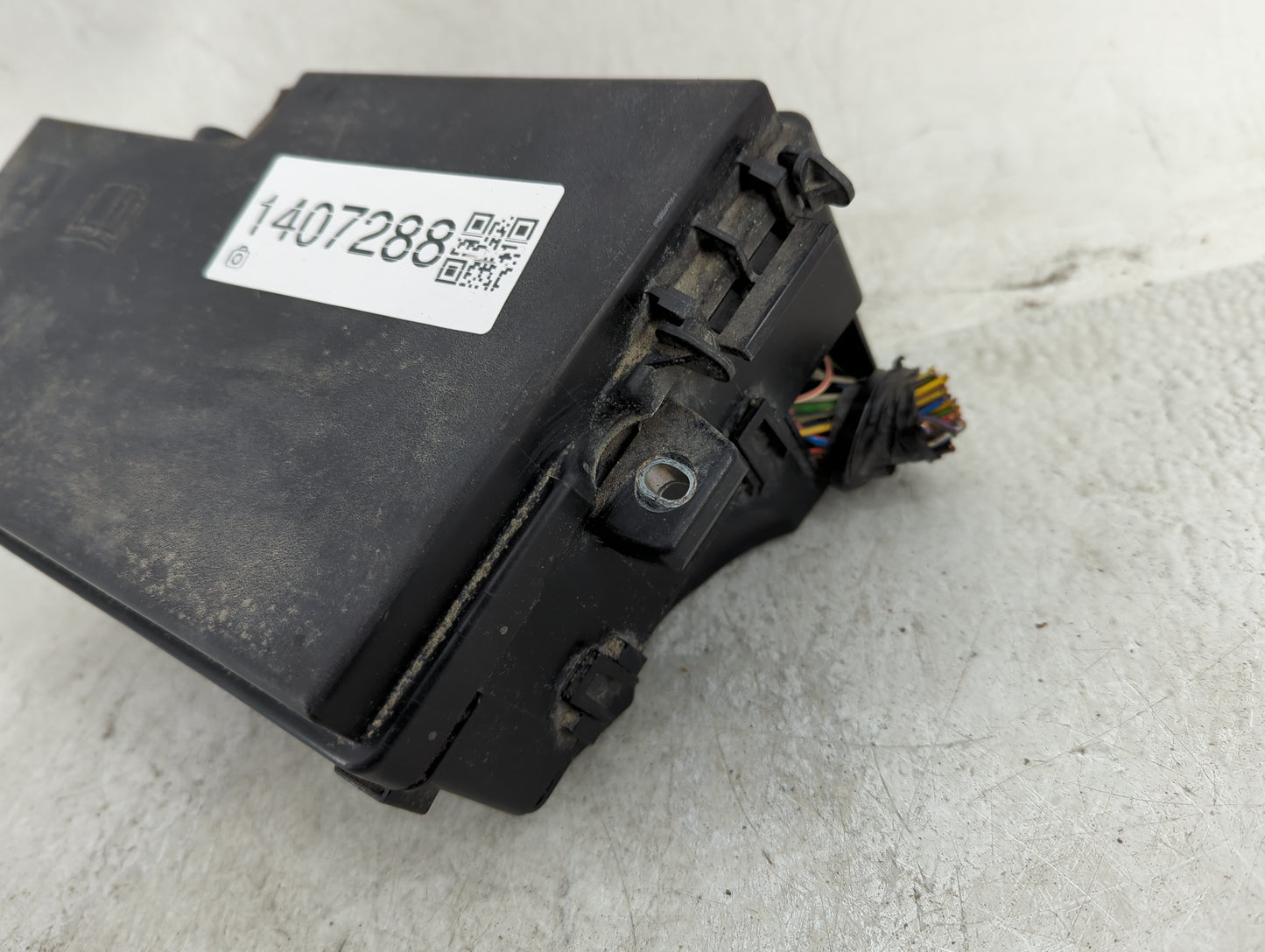 2012-2014 Ford Focus Fusebox Fuse Box Panel Relay Module P/N:AV6T-14A142-AB Fits Fits 2012 2013 2014 OEM Used Auto Parts - O