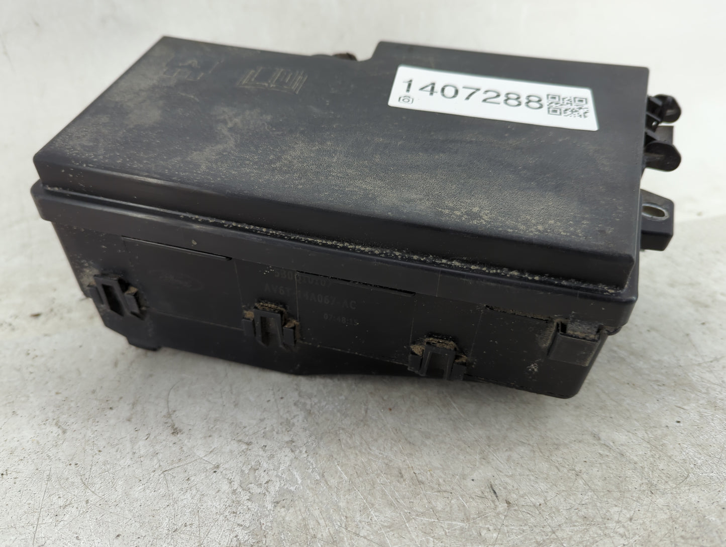 2012-2014 Ford Focus Fusebox Fuse Box Panel Relay Module P/N:AV6T-14A142-AB Fits Fits 2012 2013 2014 OEM Used Auto Parts - O