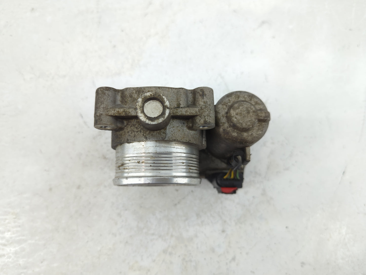 2012-2013 Ford Focus Throttle Body P/N:0 280 750 585 Fits Fits 2012 2013 2014 2015 2016 2017 OEM Used Auto Parts - Oemusedau