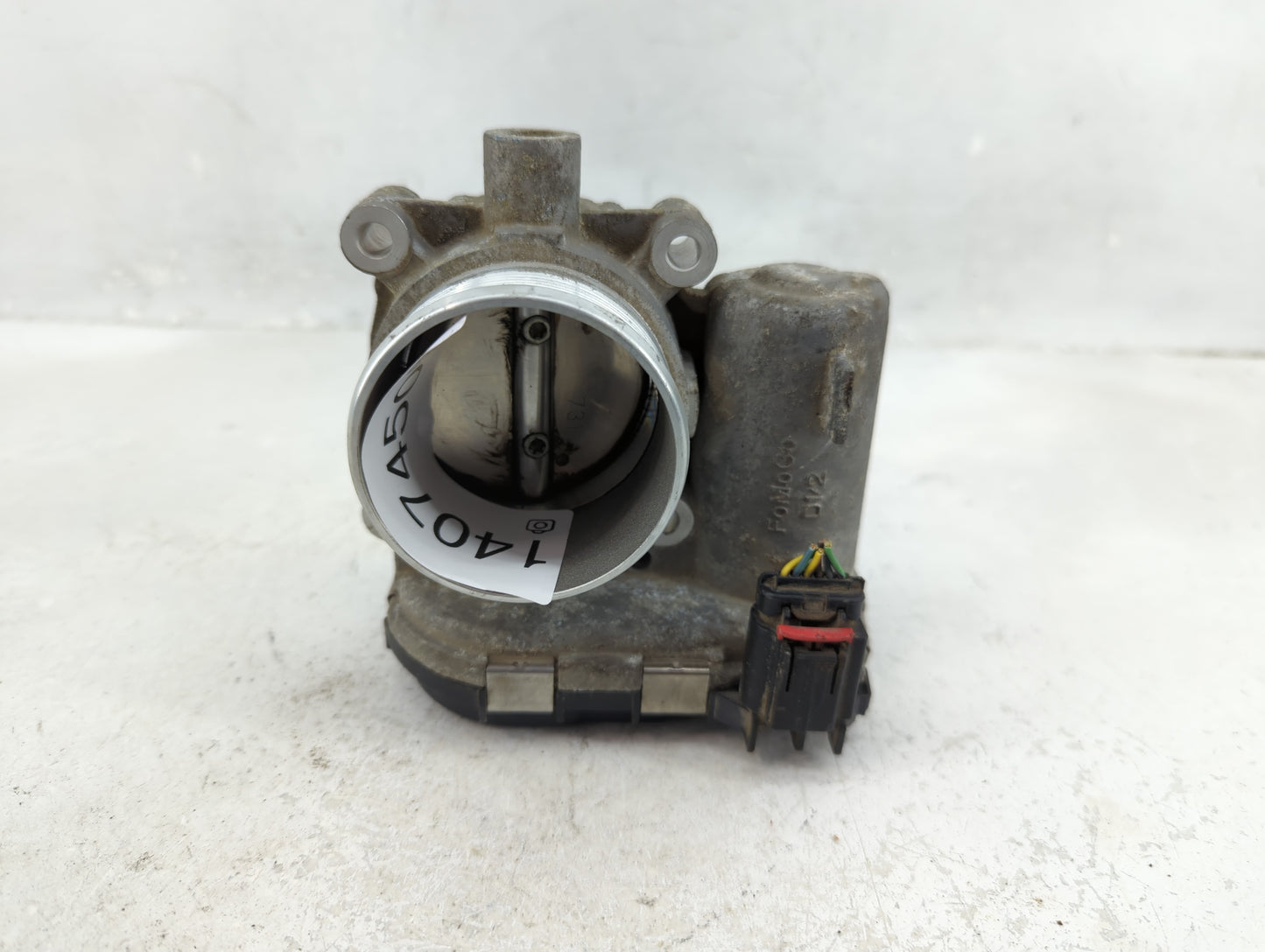 2012-2013 Ford Focus Throttle Body P/N:0 280 750 585 Fits Fits 2012 2013 2014 2015 2016 2017 OEM Used Auto Parts - Oemusedau