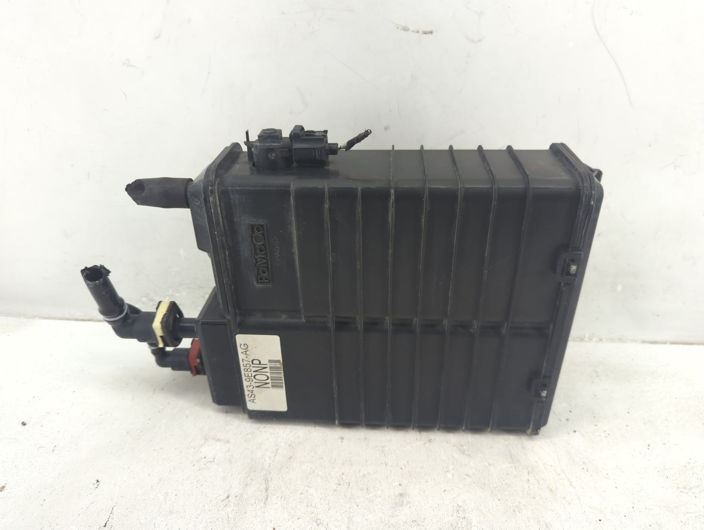 2012 Ford Focus Fuel Vapor Charcoal Canister 1410602 - Oemusedautoparts1.com