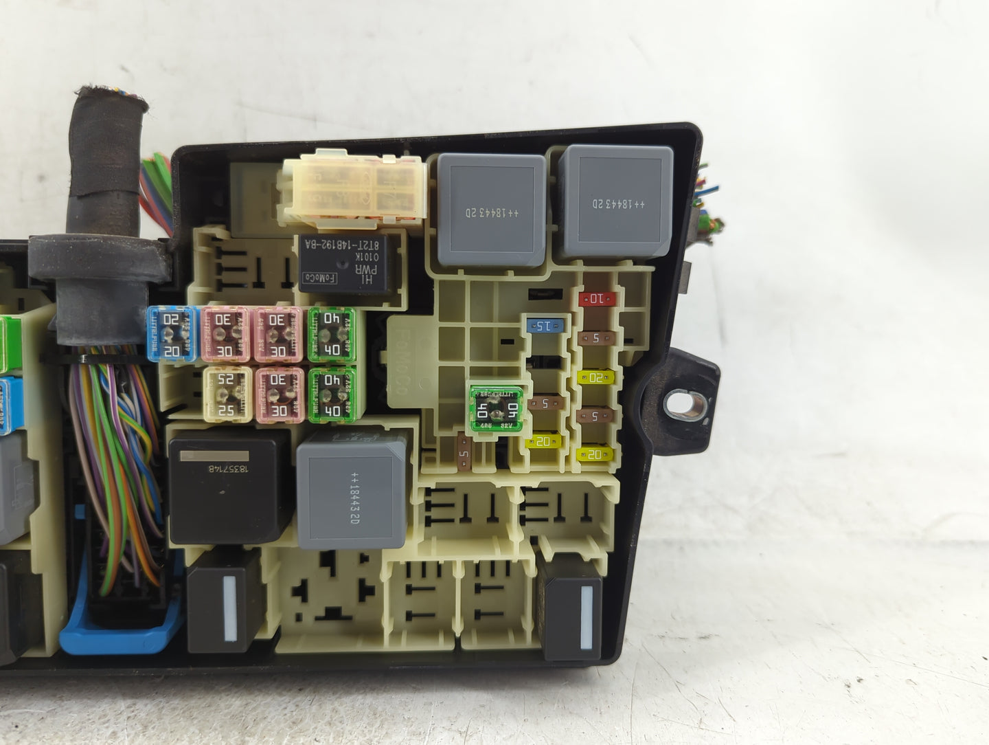 2012-2014 Ford Focus Fusebox Fuse Box Panel Relay Module P/N:21090000001 Fits Fits 2012 2013 2014 OEM Used Auto Parts - Oemu
