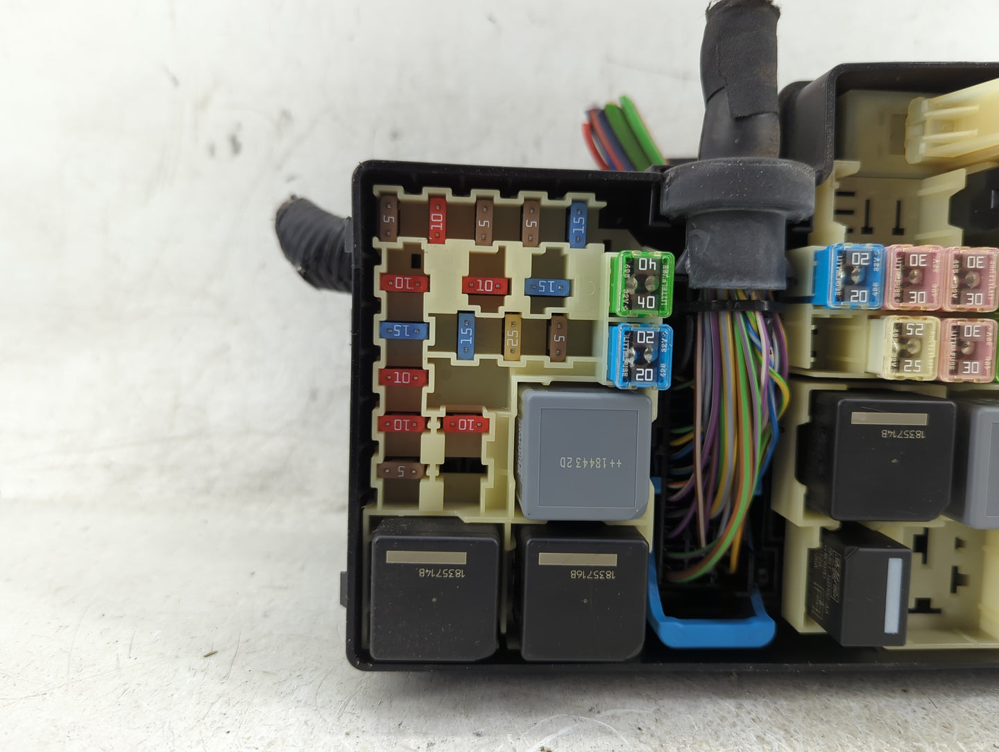 2012-2014 Ford Focus Fusebox Fuse Box Panel Relay Module P/N:21090000001 Fits Fits 2012 2013 2014 OEM Used Auto Parts - Oemu