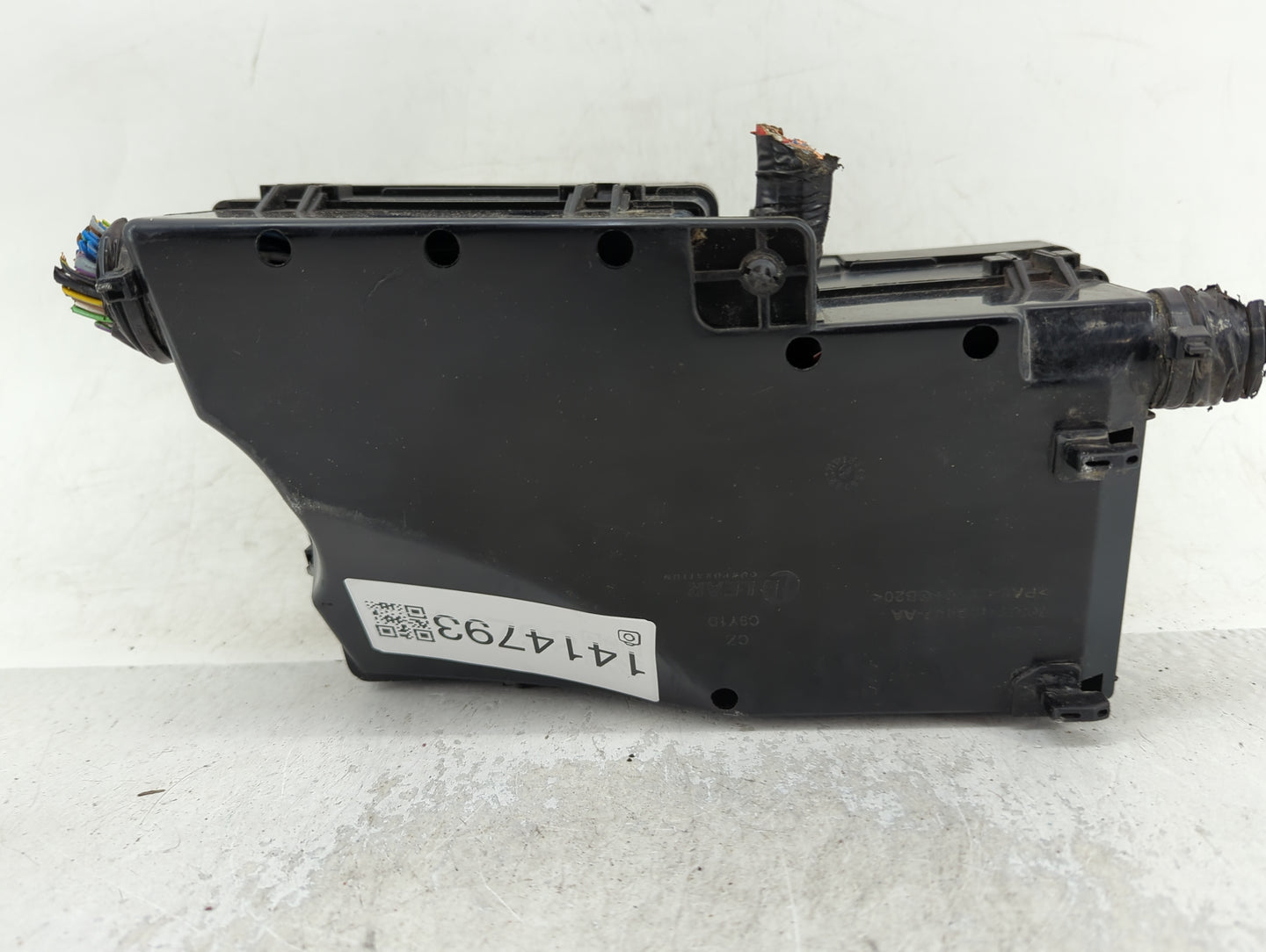 2012-2014 Ford Focus Fusebox Fuse Box Panel Relay Module P/N:5B0Q10107 AV6T-14A067-AB Fits Fits 2012 2013 2014 OEM Used Auto