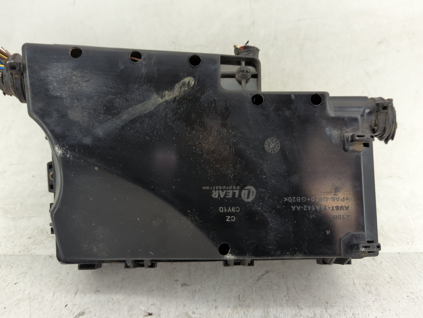 2012-2014 Ford Focus Fusebox Fuse Box Panel Relay Module P/N:AV6T-14A142-AA Fits Fits 2012 2013 2014 OEM Used Auto Parts - O