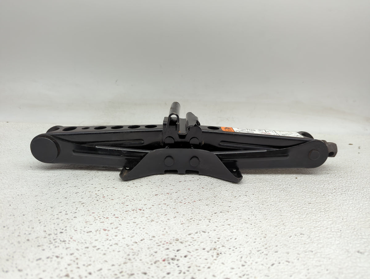 2012 Ford Focus Spare Scissor Car Jack 1415743 - Oemusedautoparts1.com