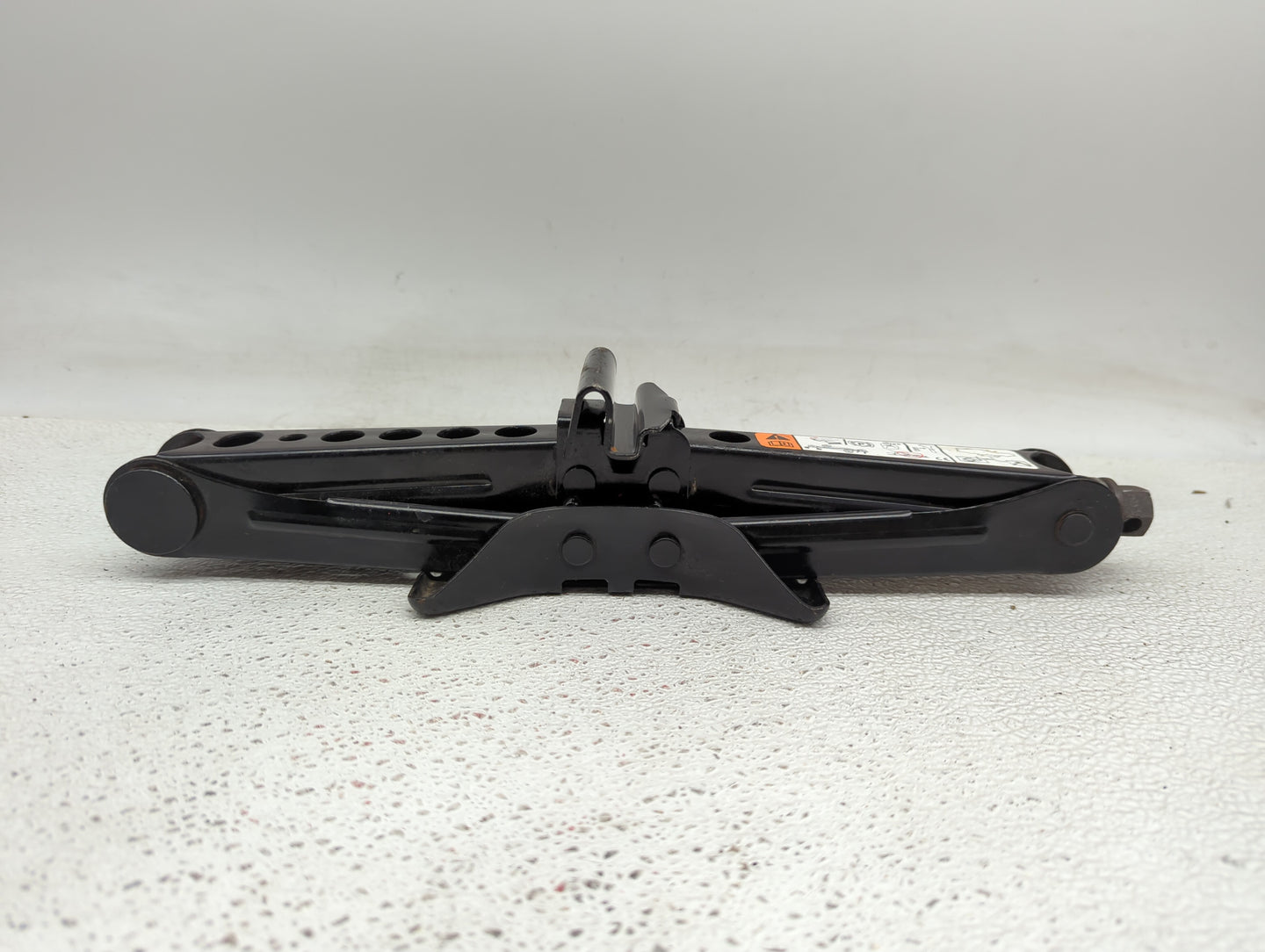 2012 Ford Focus Spare Scissor Car Jack - Oemusedautoparts1.com