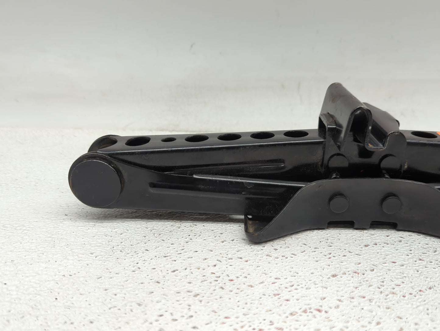 2012 Ford Focus Spare Scissor Car Jack - Oemusedautoparts1.com