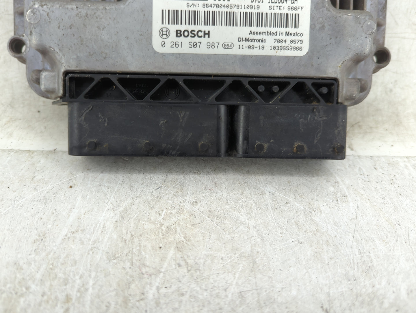 2012-2013 Ford Focus PCM Engine Control Computer ECU ECM PCU OEM P/N:CM5A-12A650-XB 0 261 S07 987 Fits Fits 2012 2013 OEM Us