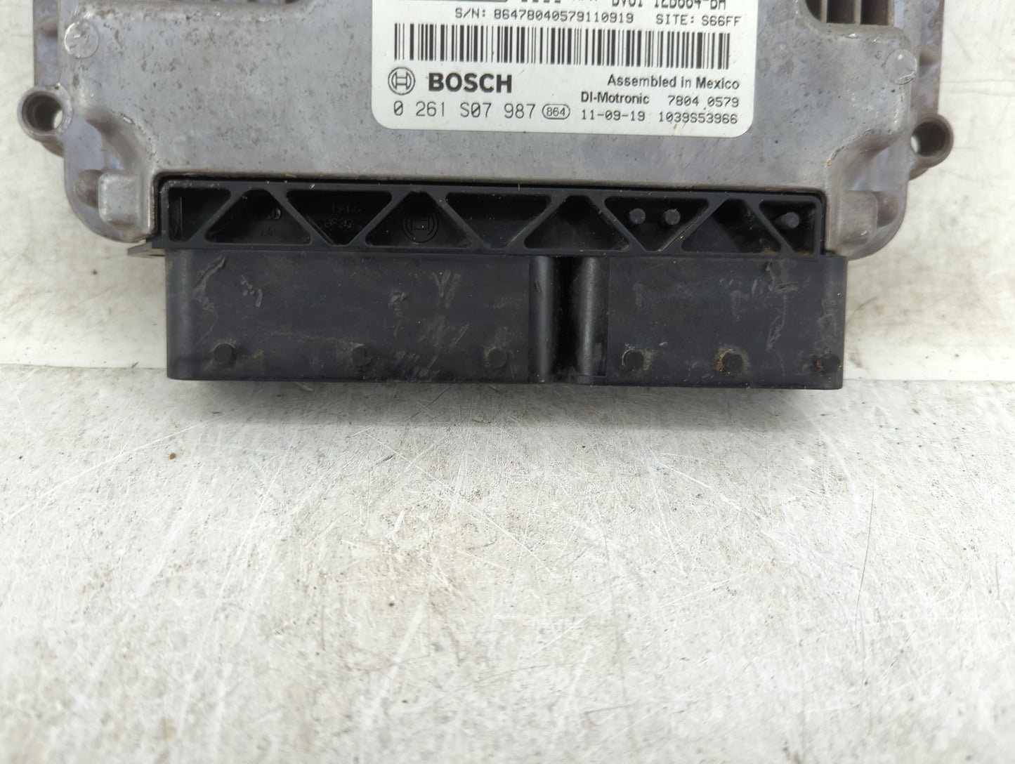 2012-2013 Ford Focus PCM Engine Control Computer ECU ECM PCU OEM P/N:CM5A-12A650-XB 0 261 S07 987 Fits Fits 2012 2013 OEM Us