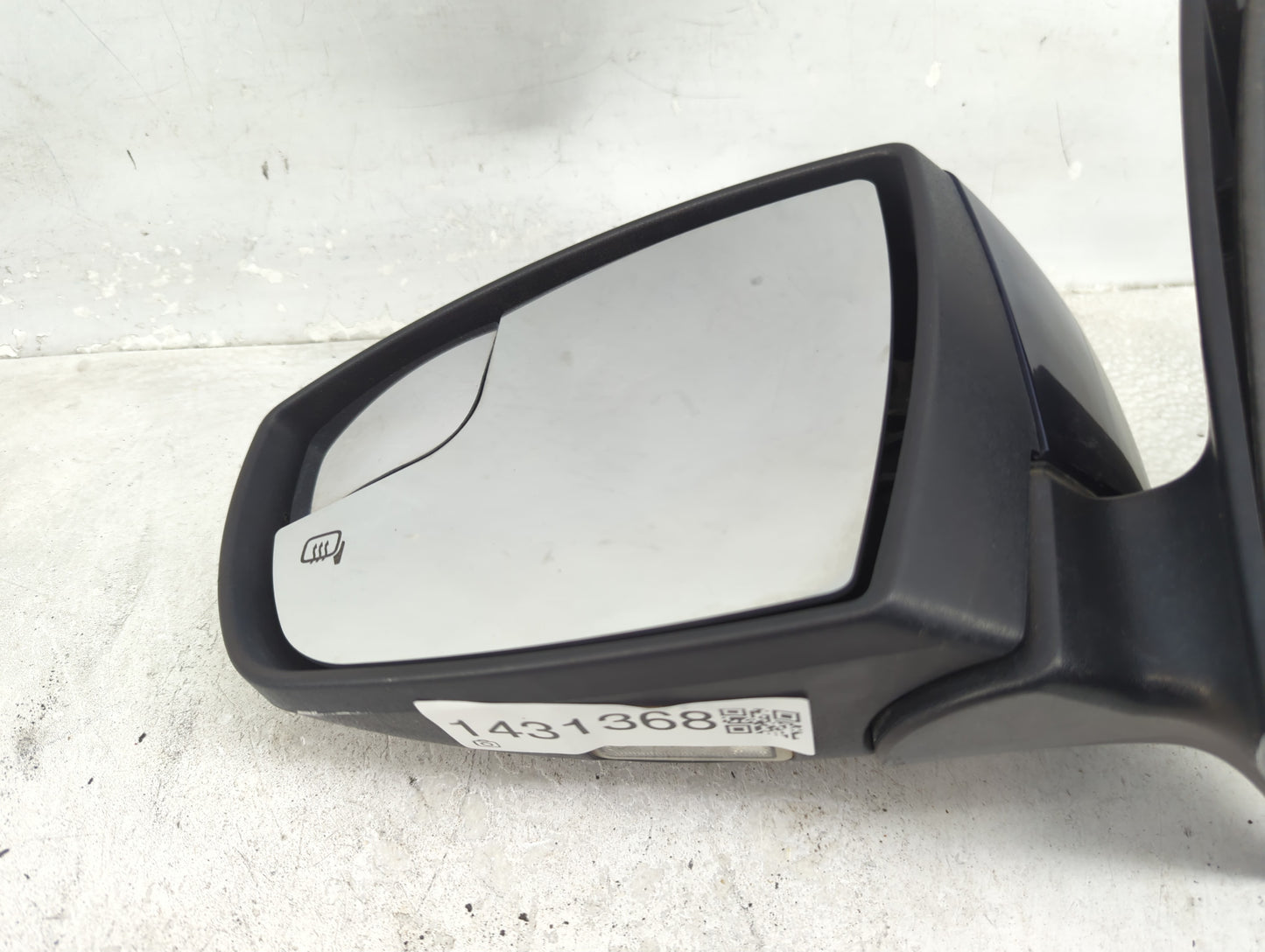 2012-2014 Ford Focus Driver Side View Mirror - Left Door Mirror OEM Used - Oemusedautoparts1.com