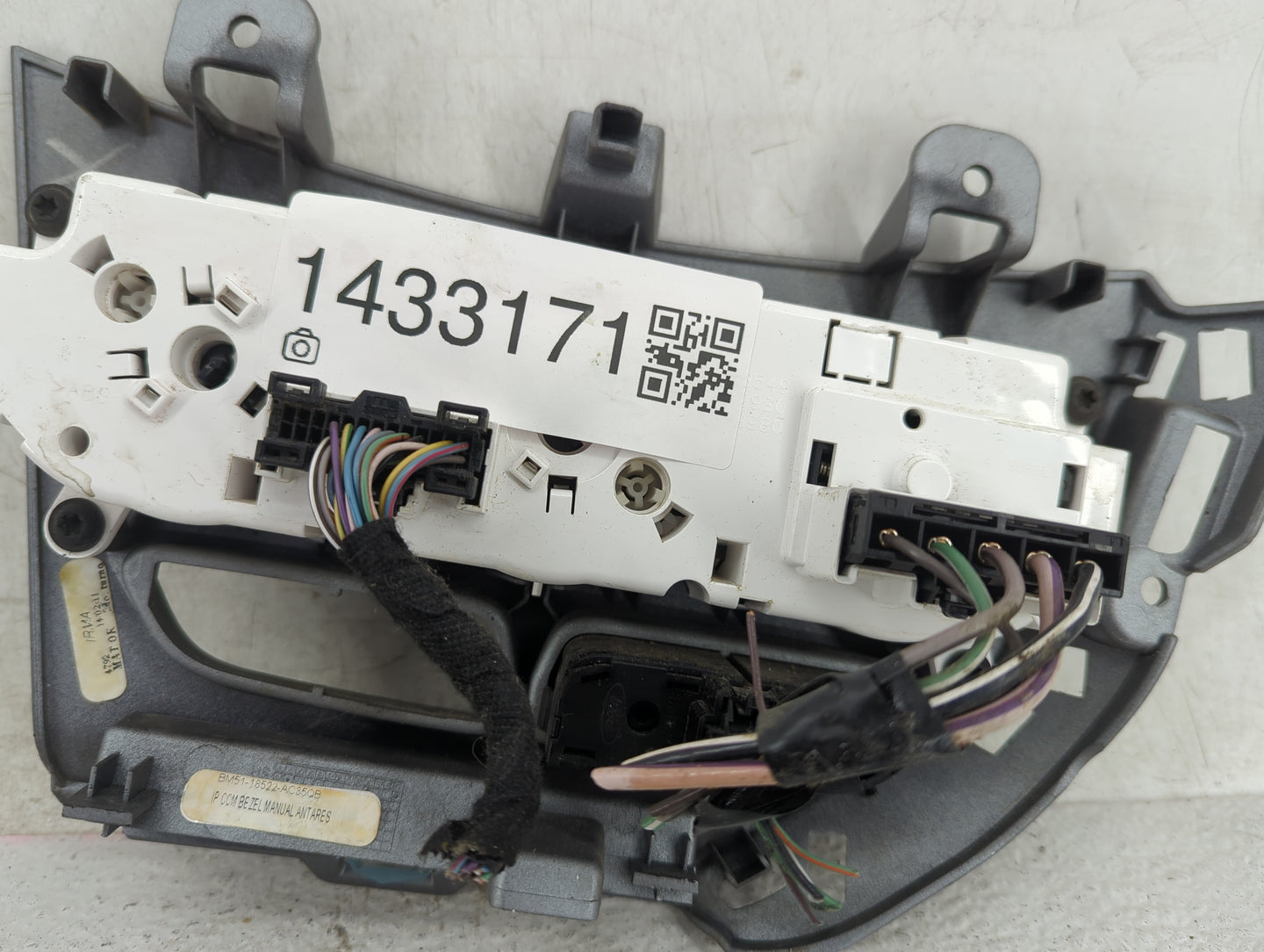 2012 Ford Focus Climate Control Module Temperature AC/Heater Replacement P/N:BM51-18522-AC35QB Fits OEM Used Auto Parts - Oe