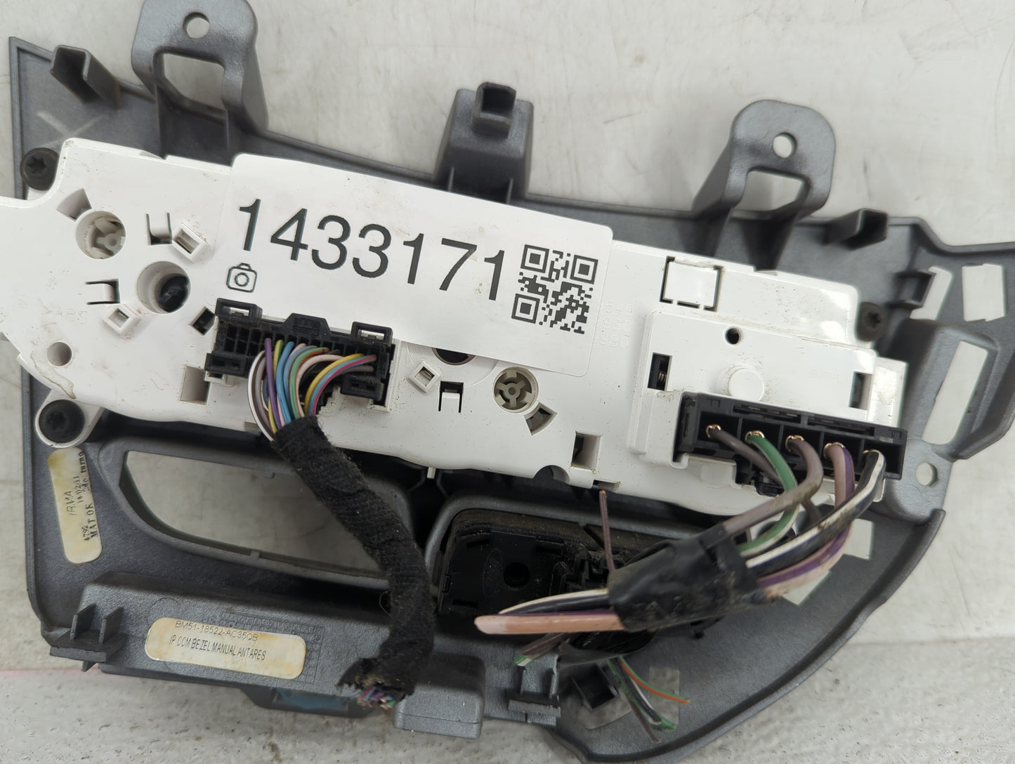 2012 Ford Focus Climate Control Module Temperature AC/Heater Replacement P/N:BM51-18522-AC35QB Fits OEM Used Auto Parts - Oe