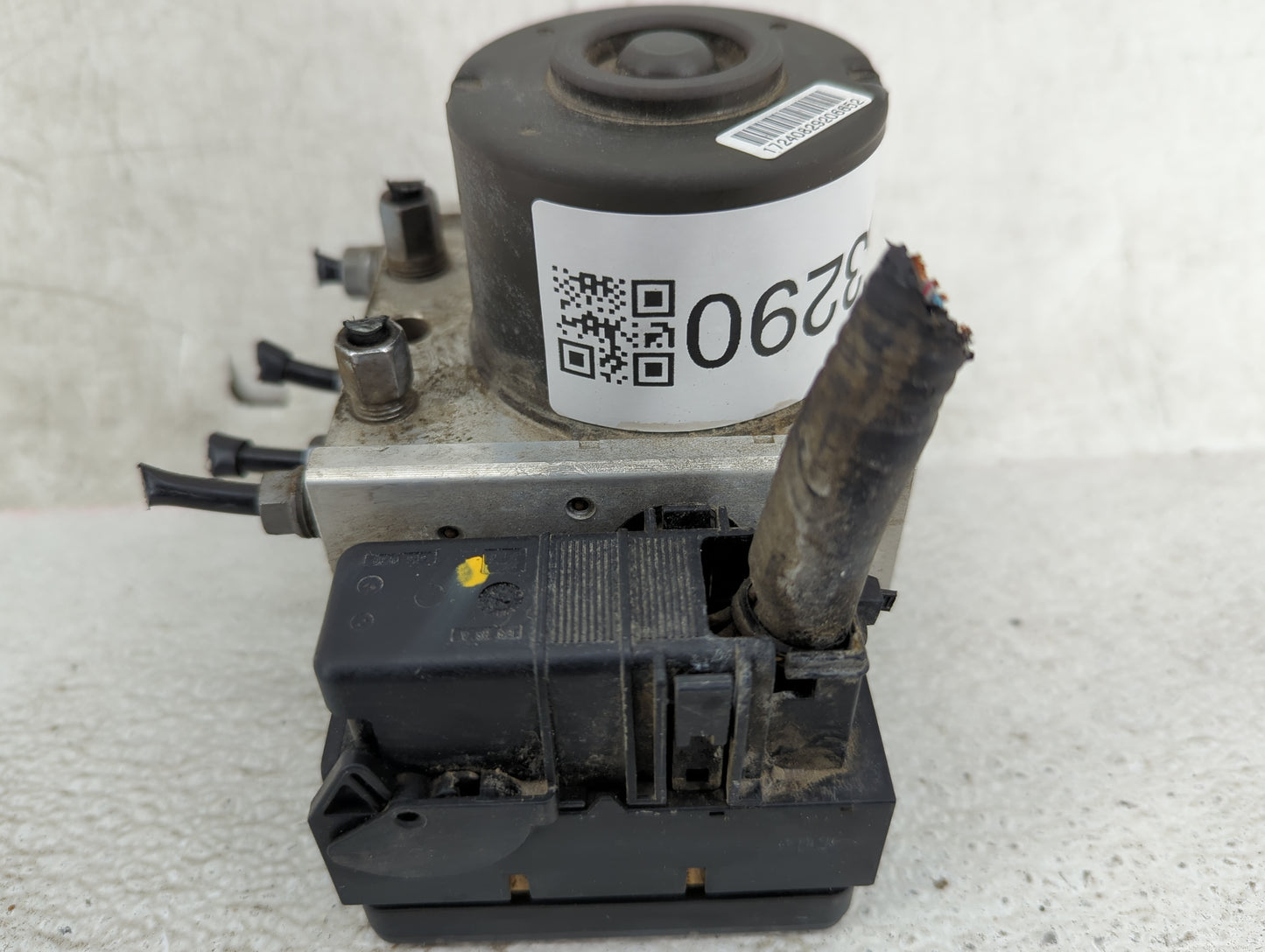 2012 Ford Focus ABS Pump Control Module Replacement P/N:3M51-2M110-GA Fits OEM Used Auto Parts - Oemusedautoparts1.com