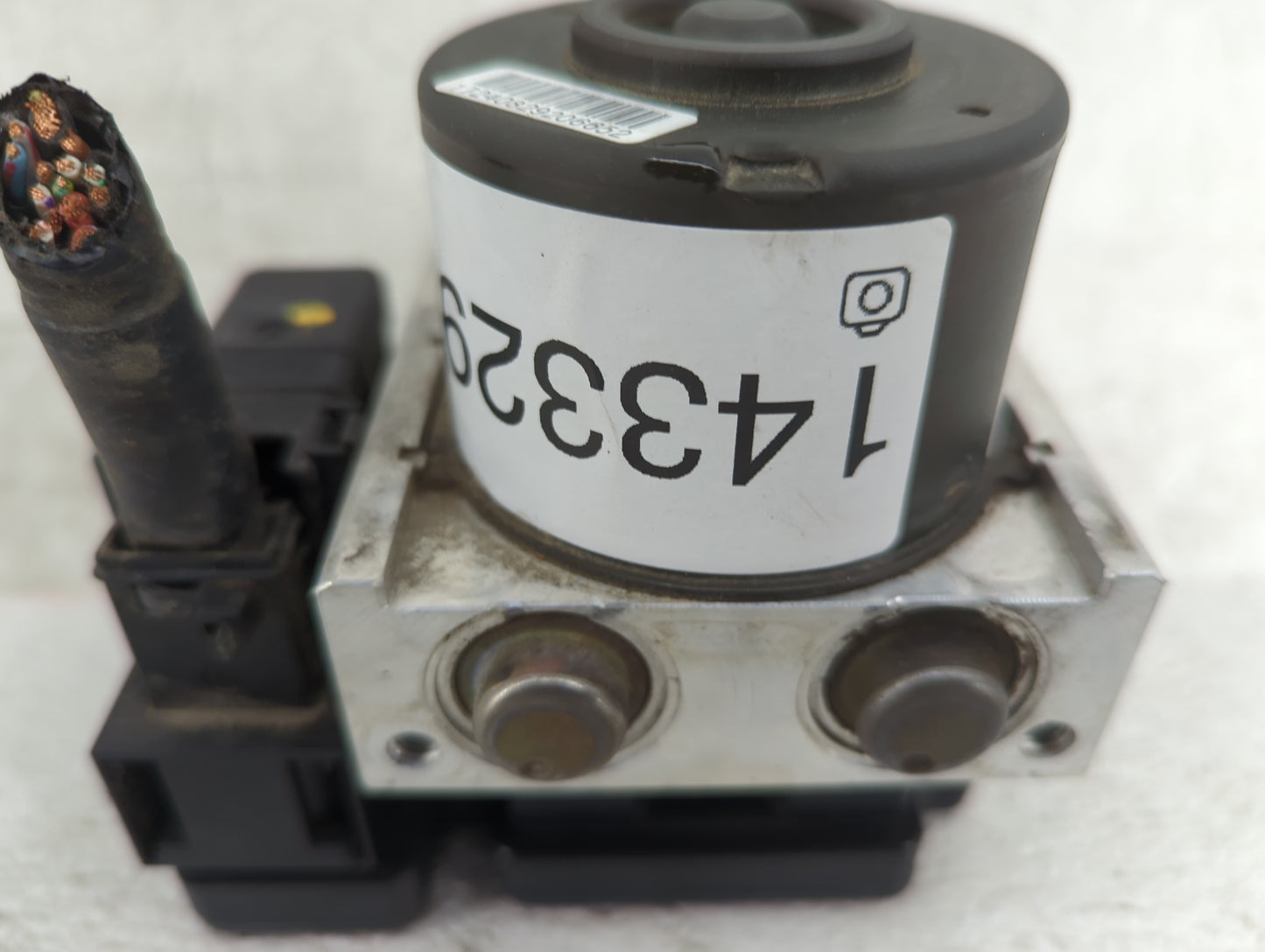 2012 Ford Focus ABS Pump Control Module Replacement P/N:3M51-2M110-GA Fits OEM Used Auto Parts - Oemusedautoparts1.com