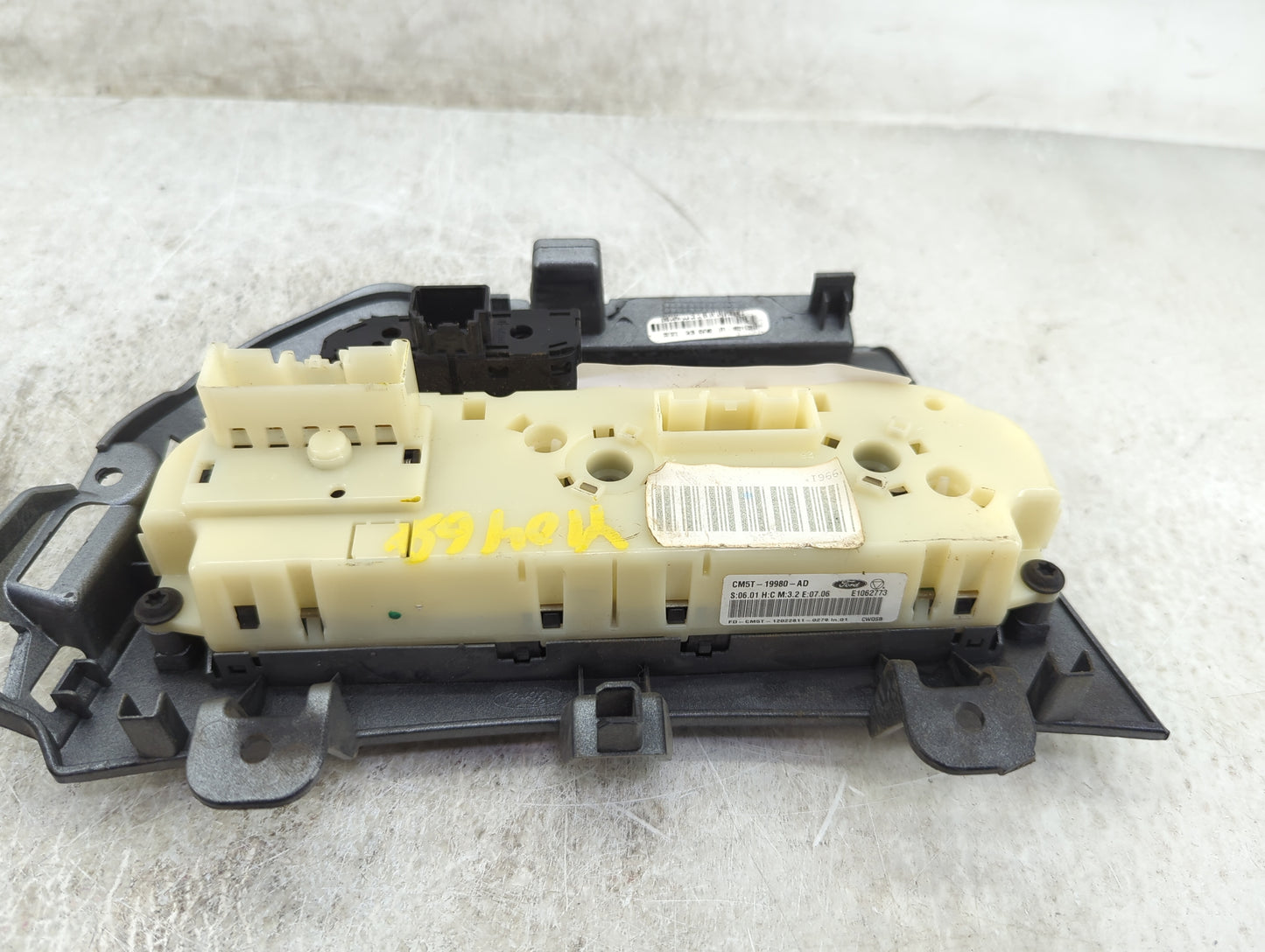 2012 Ford Focus Climate Control Module Temperature AC/Heater Replacement P/N:CM5T-19980-AD Fits OEM Used Auto Parts - Oemuse