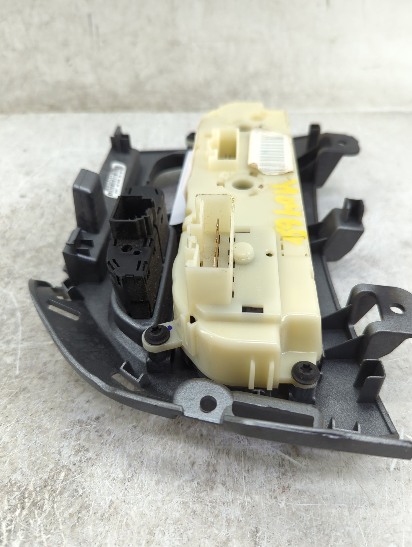 2012 Ford Focus Climate Control Module Temperature AC/Heater Replacement P/N:CM5T-19980-AD Fits OEM Used Auto Parts - Oemuse