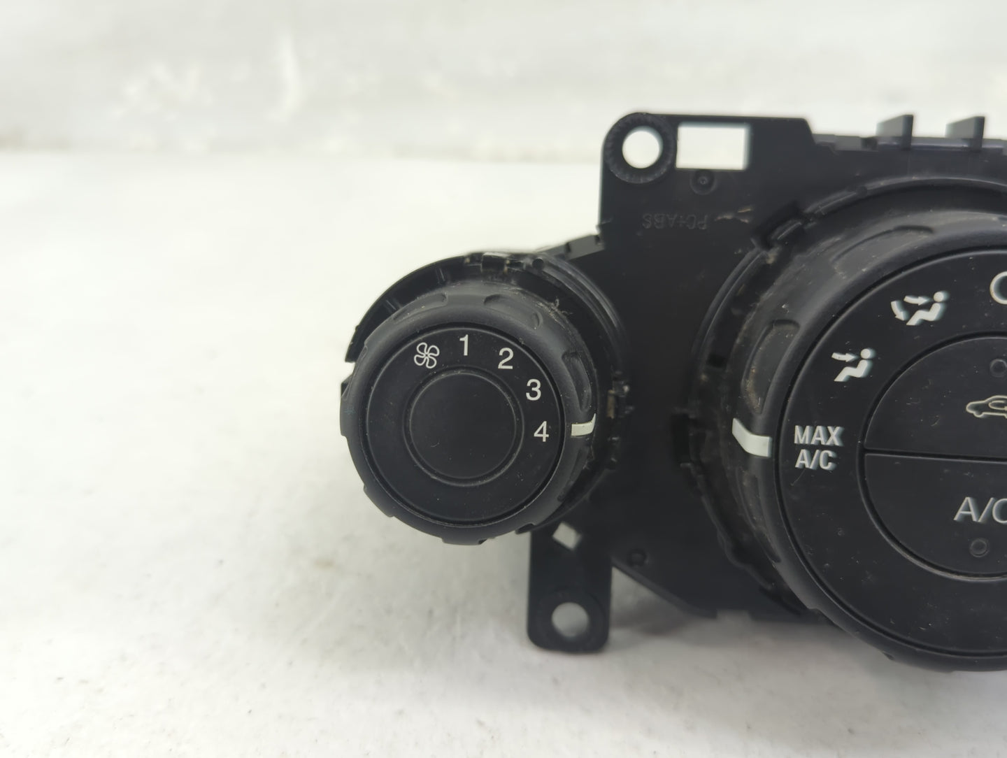 2012 Ford Focus Climate Control Module Temperature AC/Heater Replacement P/N:D2BT19980AF Fits Fits 2014 2015 2016 2017 2018 