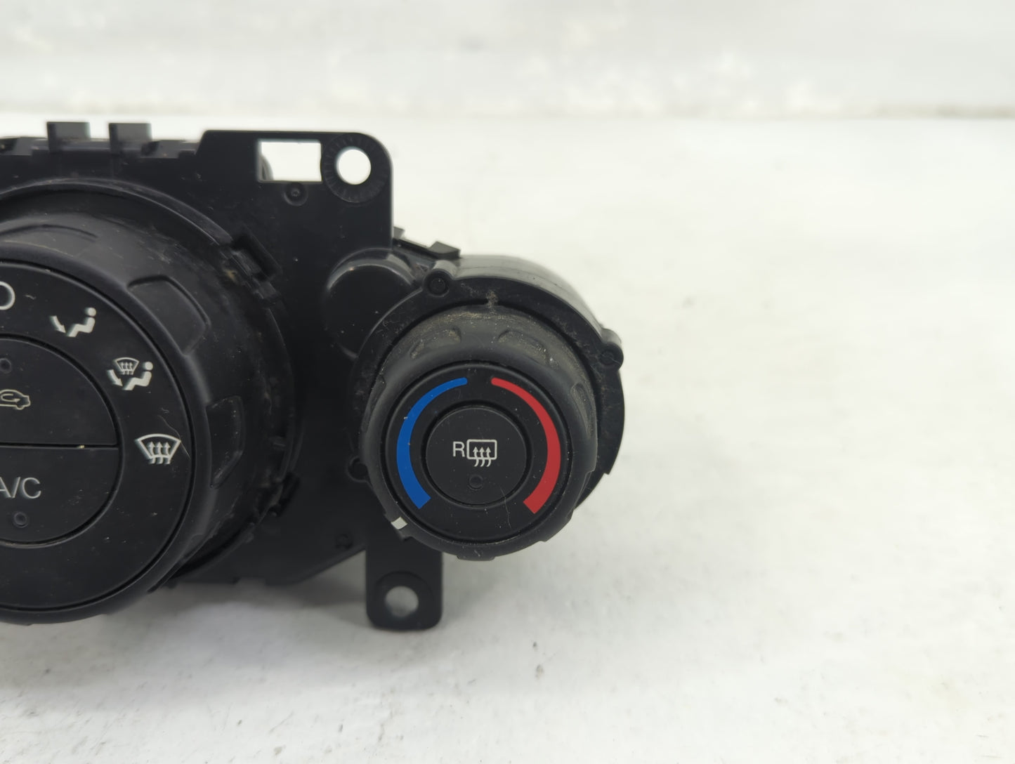 2012 Ford Focus Climate Control Module Temperature AC/Heater Replacement P/N:D2BT19980AF Fits Fits 2014 2015 2016 2017 2018 