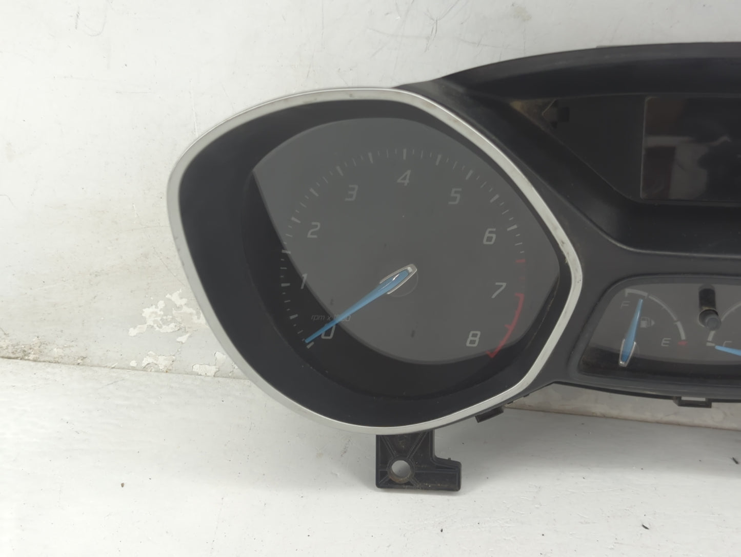 2012 Ford Focus Instrument Cluster Speedometer Gauges P/N:CM5T-10849-ST BM5T-14C226-CE, BM5T-14C026-DP, 2064140-16 Fits OEM 