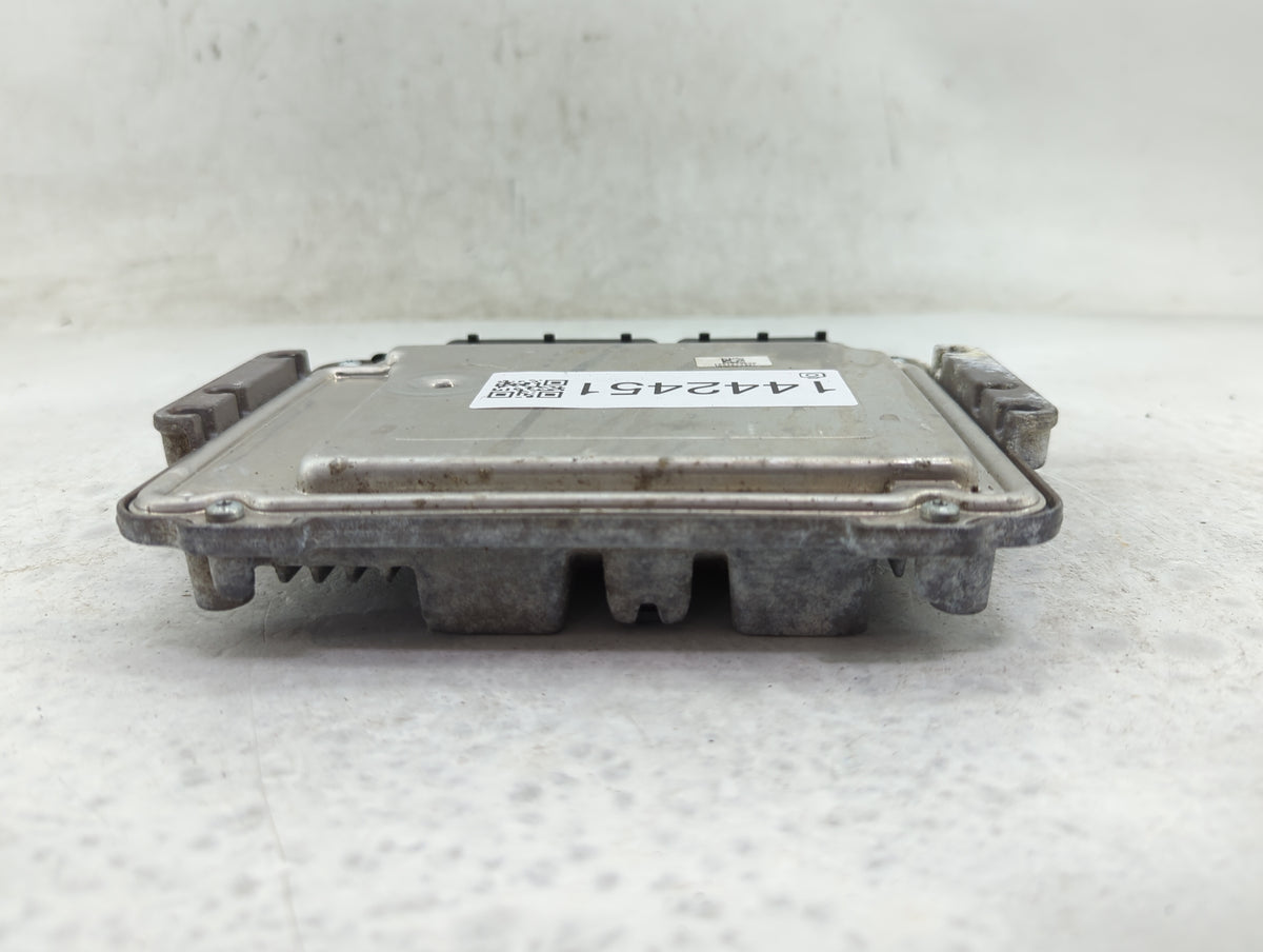 2012-2013 Ford Focus PCM Engine Control Computer ECU ECM PCU OEM P/N:CM5A-12A650-LK BV61-12B684-BA, 0261S07637 Fits 2012 201