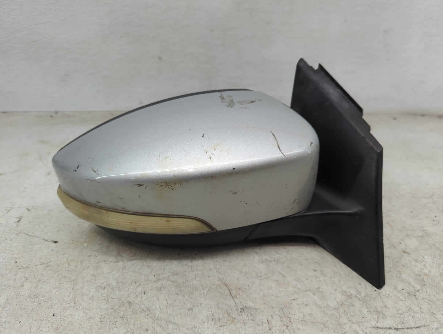2012-2014 Ford Focus Passenger Side View Mirror - Right Door Mirror OEM Used - Oemusedautoparts1.com