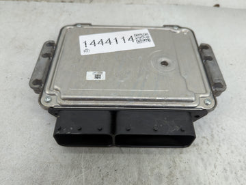 2012-2013 Ford Focus PCM Engine Control Computer ECU ECM PCU OEM P/N:CM5A-12A650-AHD BV61-12B684-BA Fits Fits 2012 2013 OEM 