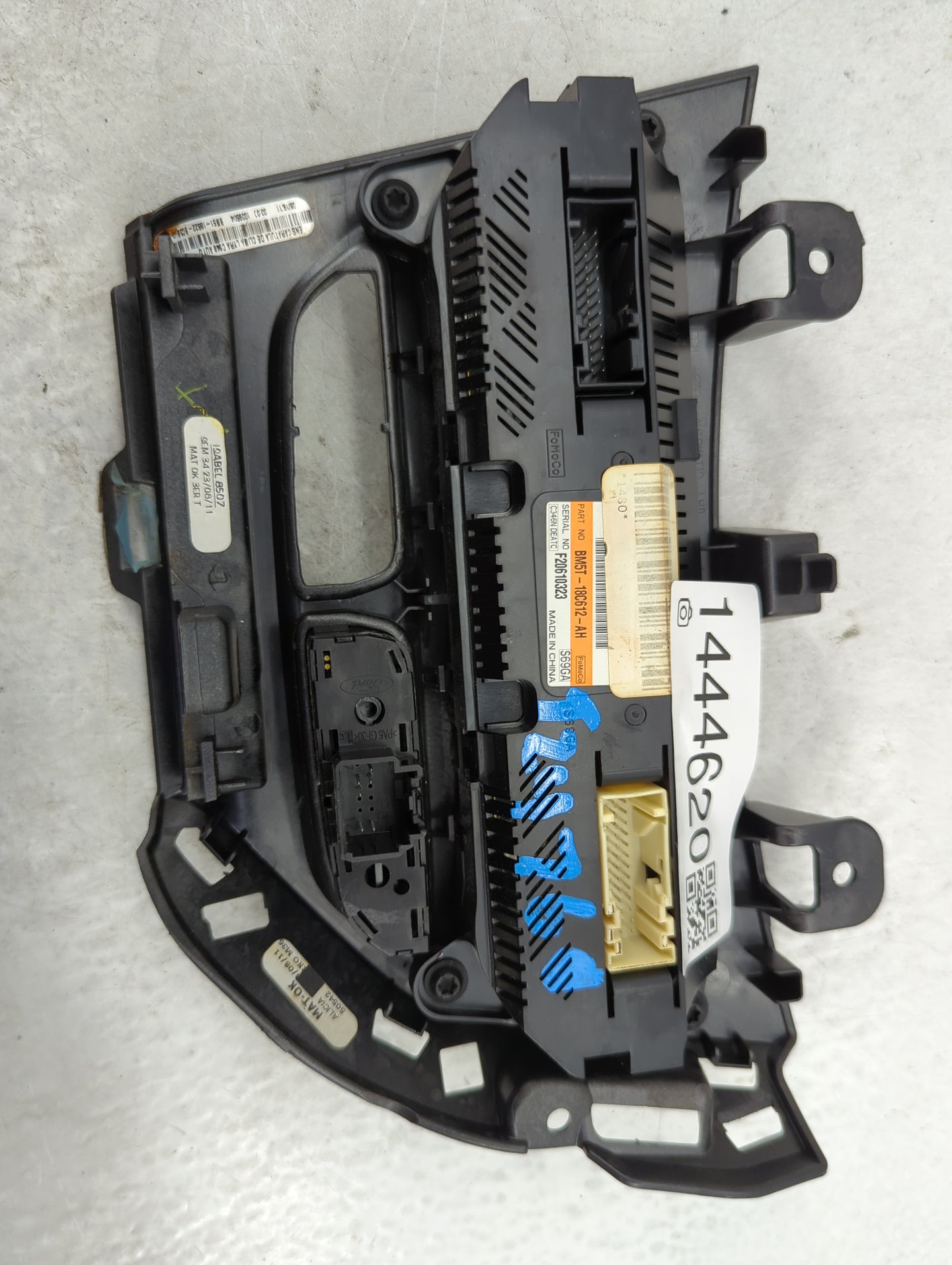 2012 Ford Focus Climate Control Module Temperature AC/Heater Replacement P/N:BM5T-18C612-AH F20610323 Fits OEM Used Auto Par