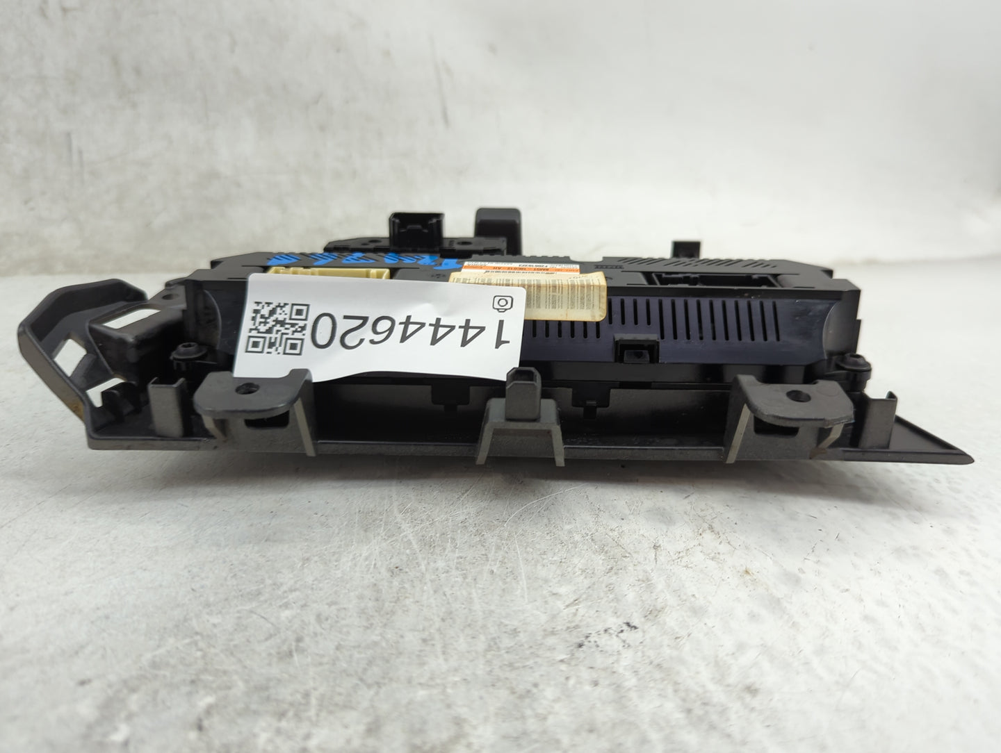 2012 Ford Focus Climate Control Module Temperature AC/Heater Replacement P/N:BM5T-18C612-AH F20610323 Fits OEM Used Auto Par