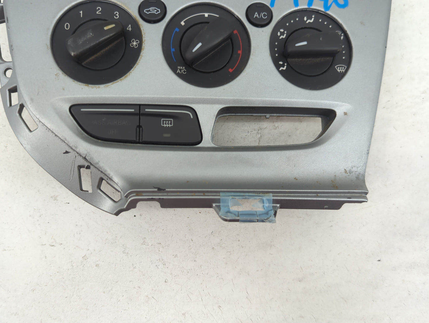 2012 Ford Focus Climate Control Module Temperature AC/Heater Replacement P/N:BM51-18522-A 9345697 Fits OEM Used Auto Parts -