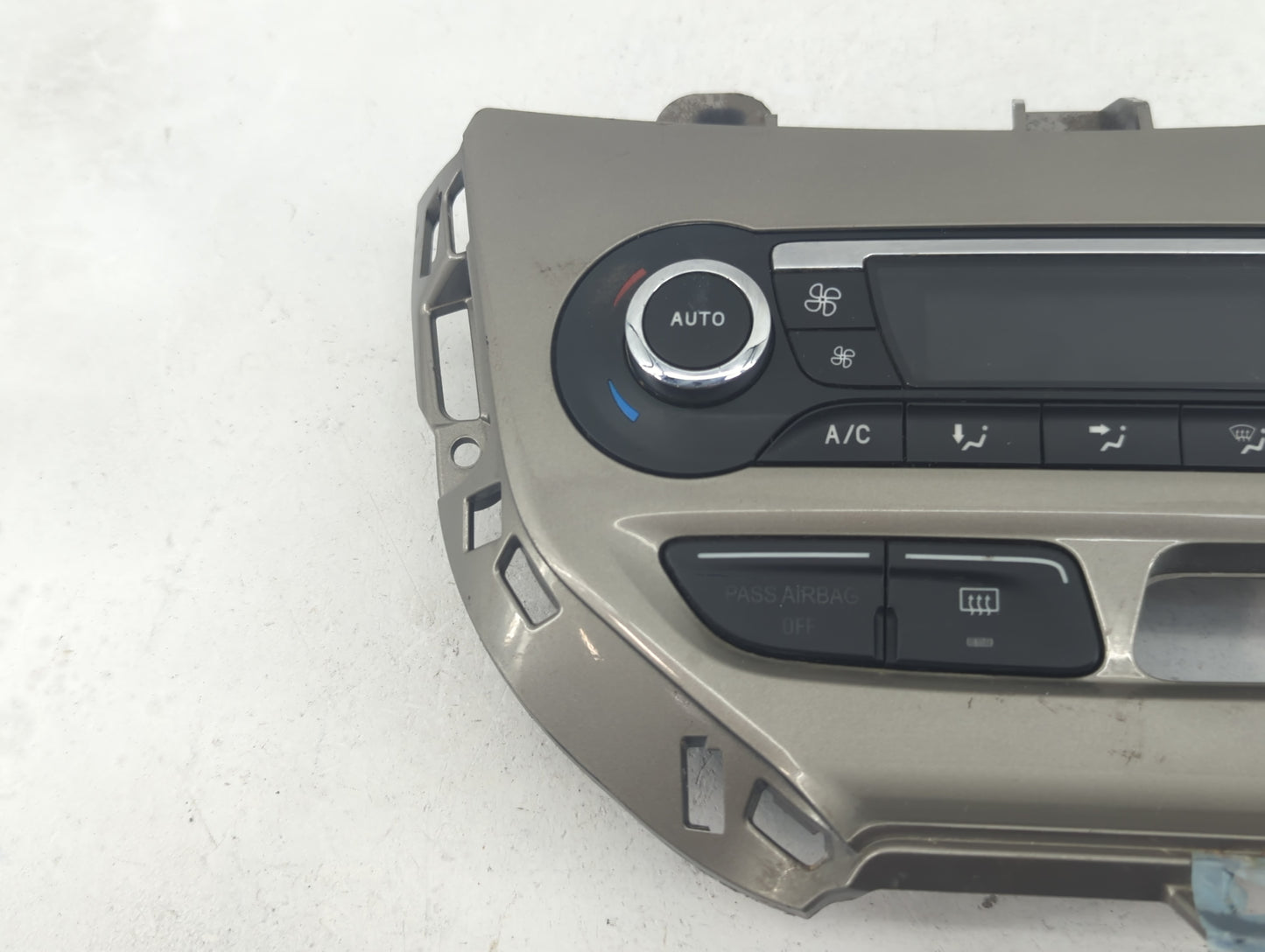 2012 Ford Focus Climate Control Module Temperature AC/Heater Replacement P/N:BM5T-18C612-AE Fits OEM Used Auto Parts - Oemus