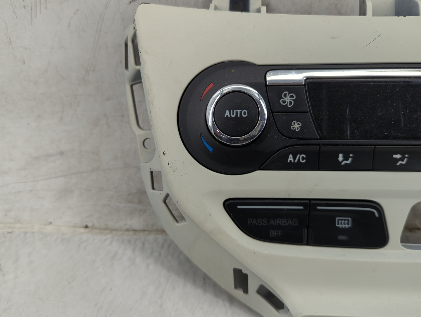 2012 Ford Focus Climate Control Module Temperature AC/Heater Replacement P/N:BM5T-18C612-AJ Fits OEM Used Auto Parts - Oemus