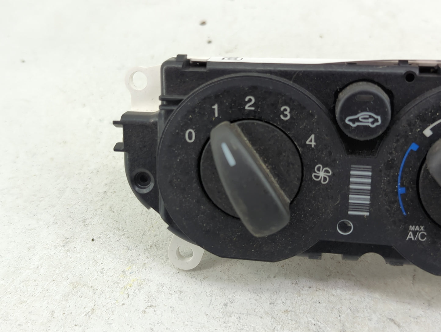2012 Ford Focus Climate Control Module Temperature AC/Heater Replacement P/N:CM5T-19980-AC Fits OEM Used Auto Parts - Oemuse