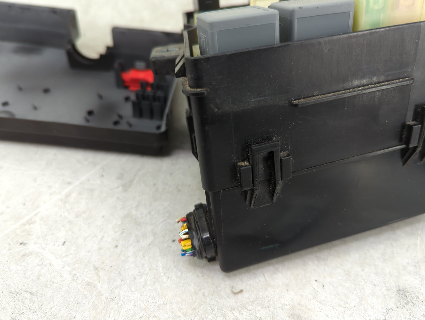 2012-2014 Ford Focus Fusebox Fuse Box Panel Relay Module P/N:AV6T-14A067-AC Fits Fits 2012 2013 2014 OEM Used Auto Parts - O