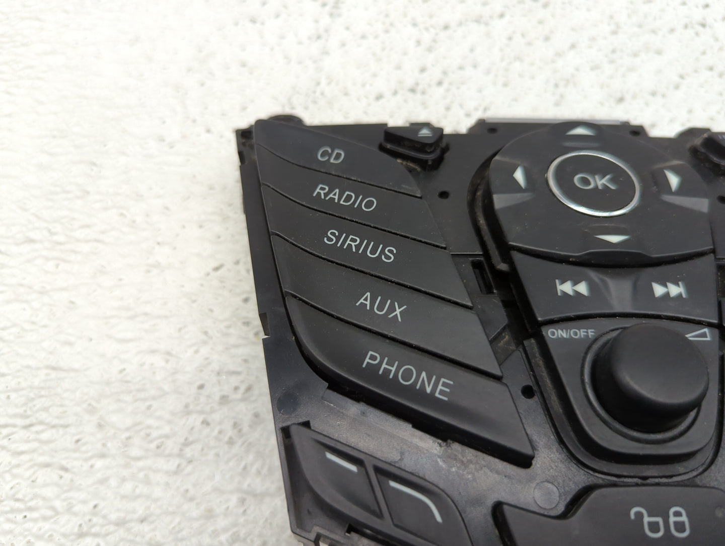 2012 Ford Focus Radio AM FM Cd Player Receiver Replacement Fits OEM Used Auto Parts - Oemusedautoparts1.com
