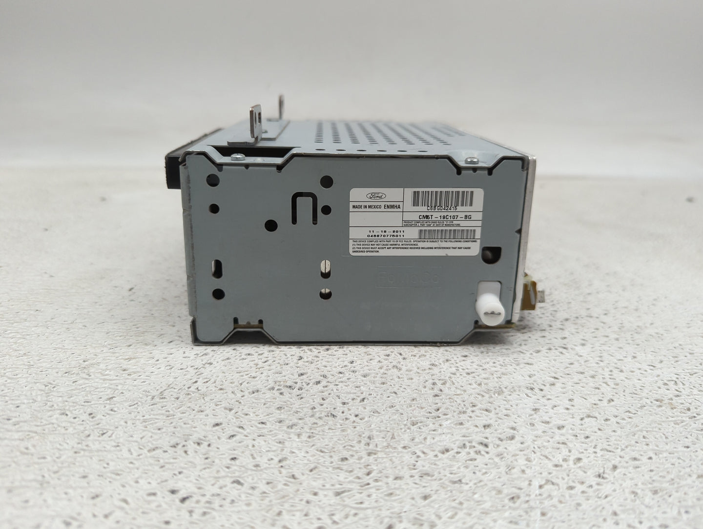 2012 Ford Focus Radio AM FM Cd Player Receiver Replacement P/N:CM5T-19C107-BG A12489395, A12510517 Fits OEM Used Auto Parts 