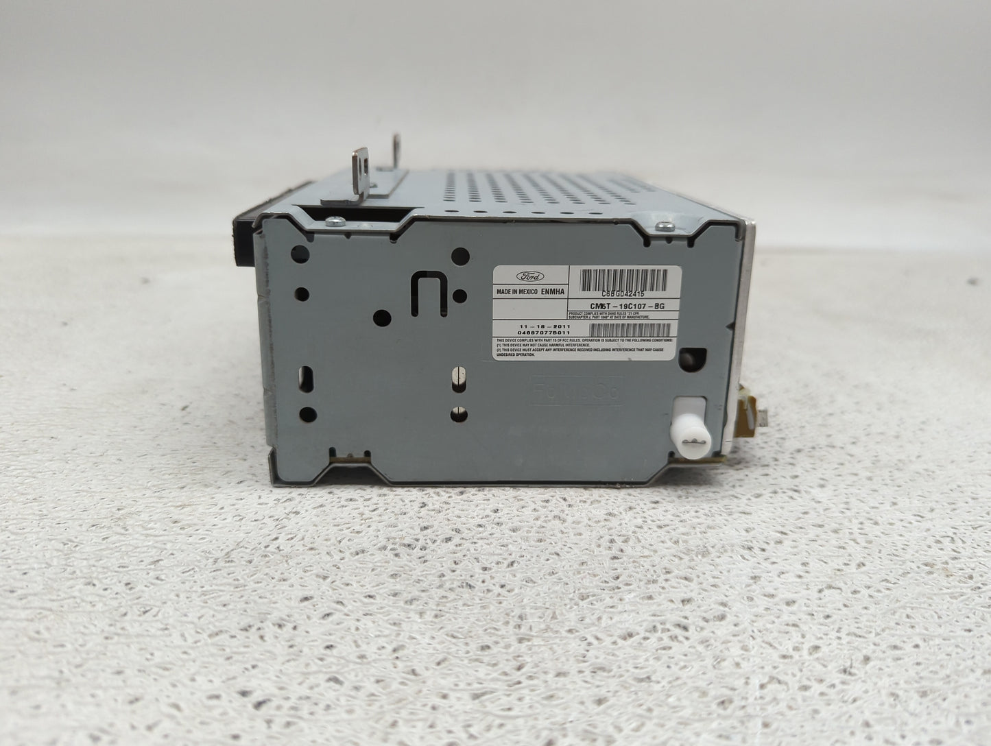 2012 Ford Focus Radio AM FM Cd Player Receiver Replacement P/N:CM5T-19C107-BG A12489395, A12510517 Fits OEM Used Auto Parts 