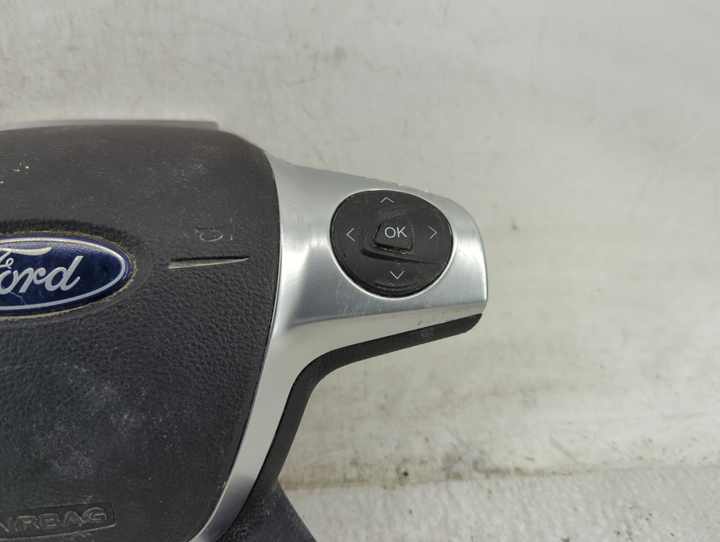 2012 Ford Focus Air Bag Driver Left Steering Wheel Mounted Black - Oemusedautoparts1.com
